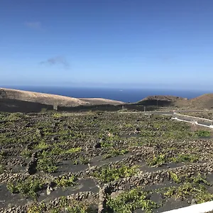 Casa Los Volcanes , Ye España